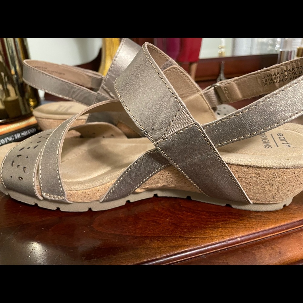 Shoes - Picture 7 of 13